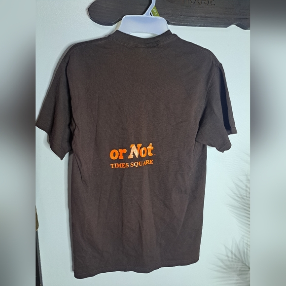 Rare RIPLEYS BELIEVE IT OR NOT TIME SQUARE BROWN SHIRT VINTAGE SZ M GILDAN TEE - Picture 6 of 6